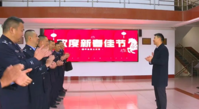 喻勇检查春节安保维稳工作并看望慰问一线值守人员：坚守岗位护平安 真情关怀暖人心