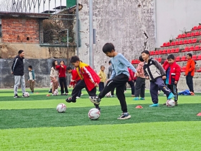 梅州公益足球冬季训练营在四地同步开营