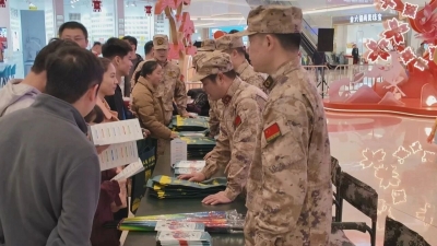 携笔从戎正当时，参军报国展担当！梅县区开展2026年征兵政策宣传活动