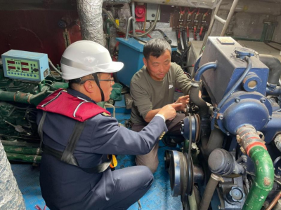 坚守一线不打烊！这位“新客家人”在假日里守护梅州水上平安