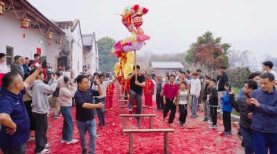 龙跃凳阵，灯照福年！兴宁坭陂镇文东村上灯+系列民俗活动圆满举行