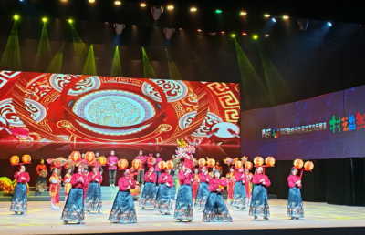 这场活动，集中展示了2025年度梅州市文艺精英人才、精品力作！来看→