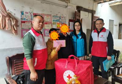 大埔大麻镇开展“博爱送万家”春节慰问活动