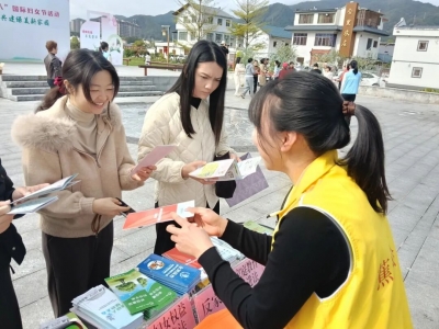 巾帼助力“百千万” 禁毒反诈进万家！蕉岭县开展禁毒反诈宣传活动