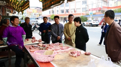 钟秀堂到五华县横陂镇调研“百千万工程”、春耕备耕工作并开展巡河：以更实作风、更硬举措推动各项工作走深走实