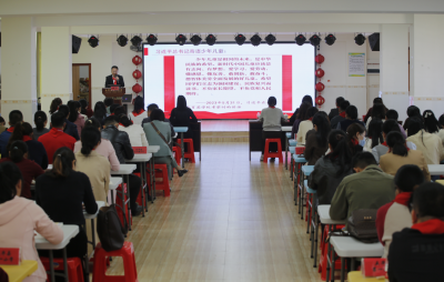 五华举办中队主题队会展示暨基础队务知识培训  