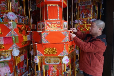 一盏花灯，藏悠久客家文脉——探寻兴宁花灯的技艺坚守与匠心传承