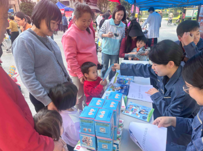 传承雷锋精神 践行文明新风！我市开展创建全国文明城市3月主题宣传活动