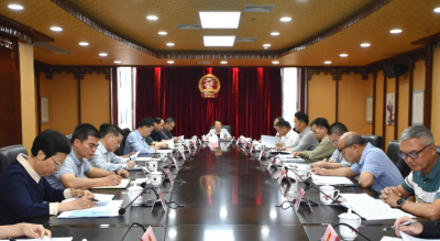 市人大常委会召开党组会议和党组理论学习中心组学习会：在奋进“十五五”中展现人大新担当新作为