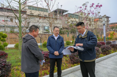 周小勇到平远县东石镇调研“优迁快聚”未来社区建设工作