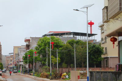 巧借“上灯”意  点亮“振兴”灯！五华河东镇牛石村创新“添灯”完善路灯工程  