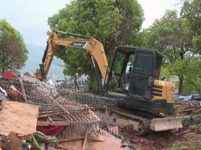 平远一小区空地变违规“养鸡场”，异味扰民！有关部门：拆！
