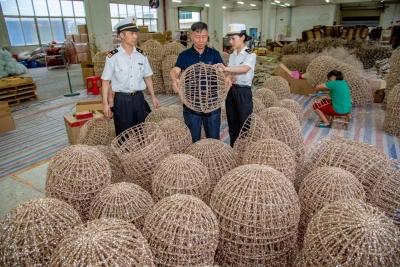 海关赋能，梅州传统工艺品提速“扬帆出海”！