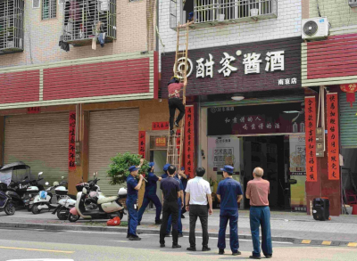 兴宁开展“三合一”场所消防应急演练