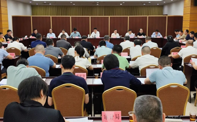 赵超文主持召开兴宁市政府党组（扩大）会议和市政府常务会议