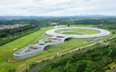 柯新平：一个时代的科学攀登