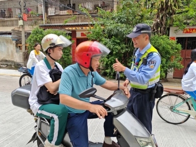 电摩整治在行动！梅江公安开展校园周边交通秩序专项整治行动