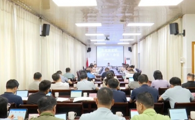 刘裕君主持召开蕉岭县政府党组（扩大）会议和县政府常务会议