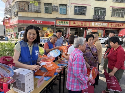 红棉树下普法润民心！大埔开展民法典宣传月主题活动