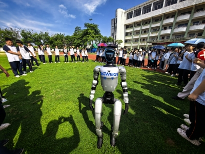科技启智 安全护航！2026年第二届丰顺县人工智能和机器人进校园暨助学助教活动走进汤西镇