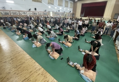 学急救、献爱心！梅州市红十字会开展红十字健康行系列主题活动