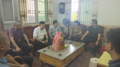 刘裕君到蕉岭县蕉城镇开展“七一”走访慰问活动并讲党课 