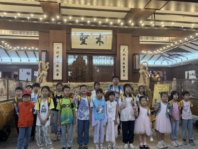探寻产业脉搏 浸润法治阳光！梅州日报小记者走进梅州经开区和市检察院开展一日活动