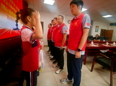 播撒爱心阳光！中铁三局电务公司瑞梅项目举办六一爱心公益捐赠活动