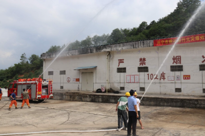 兴宁市开展烟花爆竹火灾爆炸事故应急救援演练