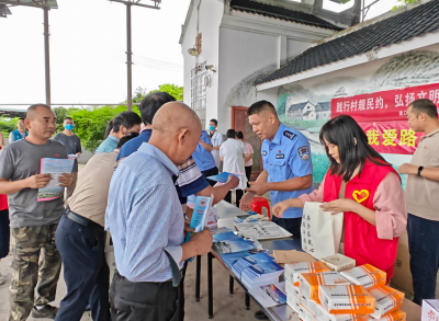 梅县区南口镇开展“践行村规民约 弘扬文明新风”主题宣传活动