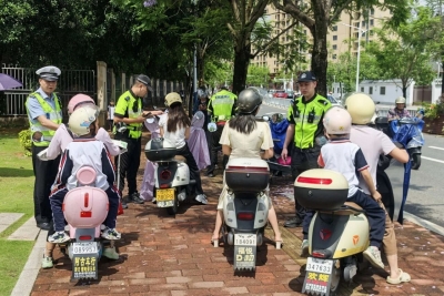 高考结束，放松≠放纵！蕉岭公安持续开展社会面巡逻防控
