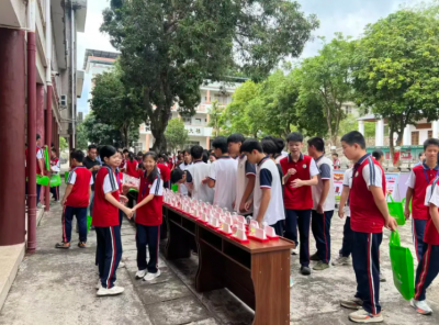 2026年“你我参与 守护未来 防范青少年药物滥用”禁毒宣传月主题活动在蕉岭县开展
