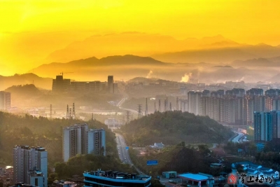 林中东 | 铁轨上的印记