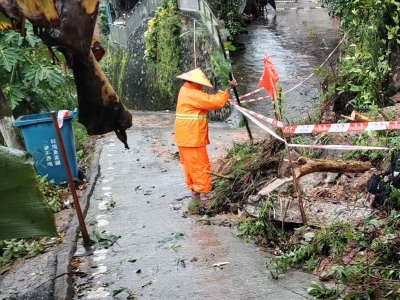 “红霞”来袭，梅州公路人“硬核”守护平安！