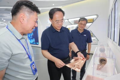 何晓军到梅江区调研：坚持实体经济为本制造业当家 以新担当新作为提升城区首位度