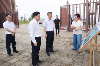 李爔恒到丰顺县调研产业和经济发展工作：多点发力激活高质量发展新引擎