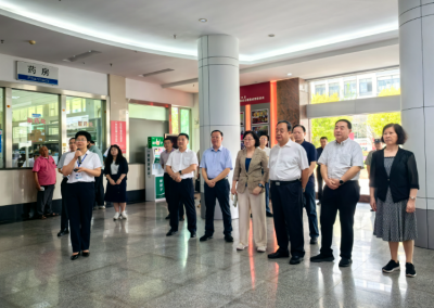 省政协副主席王学成一行来梅调研：夯实民生健康服务根基