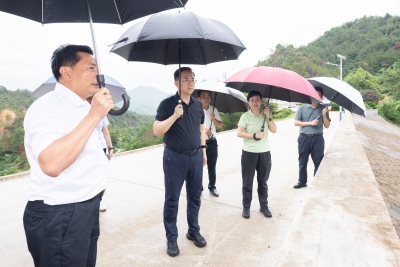 何晓军到五华县督导台风“红霞”防御工作：全面进入临战状态 周密细致做好各项防御