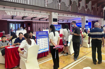 提供岗位2270个！2026年梅州市高校毕业生现场招聘会今日举行