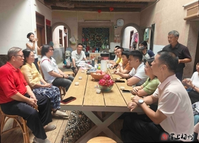 陈思杰 | 跨越山海寻根圆梦——印尼华侨在兴宁径南镇星耀村“认祖归宗”