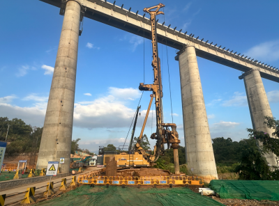 下穿铁路、上跨高速！平武高速圆满完成全部涉铁涉高桩基施工