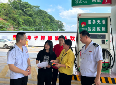 加油不用排队开票啦！梅县区加油站实现 “交易即开票”