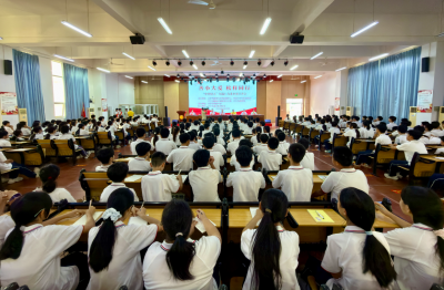 兴宁市以“中国好人”刘选仁先进事迹宣讲进校园活动赋能未成年人思想道德建设