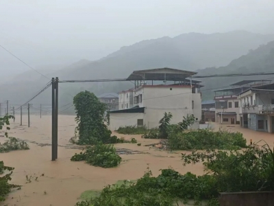 暴雨侵袭，多图直击广福、南磜防汛一线→