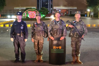 中秋月圆夜，梅县公安藏蓝身影守护万家灯火