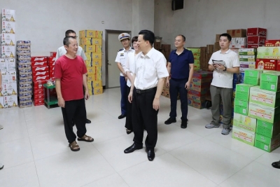 张志锋率队检查节前市场供应和安全生产工作：压紧压实责任守牢安全底线 确保群众度过平安祥和欢乐的中秋、国庆佳节