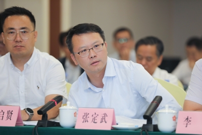 深圳市鸿富瀚科技股份有限公司董事长张定武：多措并举助力梅州县域吸引工业企业