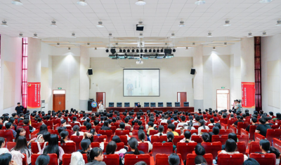 嘉年华里学防骗 公开课上练逃生！教师节“金融+消防”安全主题活动走进五华校园