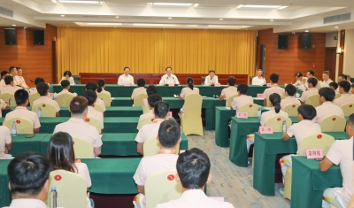何晓军王晖会见第十七届省运会梅州市体育代表团 弘扬拼搏精神积蓄奋进力量 推动梅州体育事业高质量发展