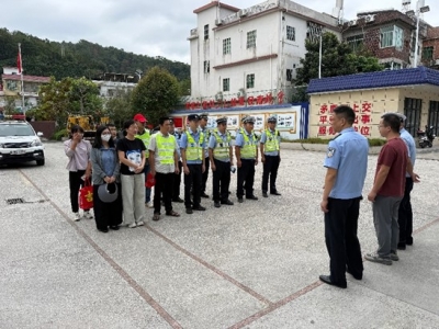 边劝导、边宣传、边教育！兴宁径南镇多部门联合开展道路交通安全整治行动